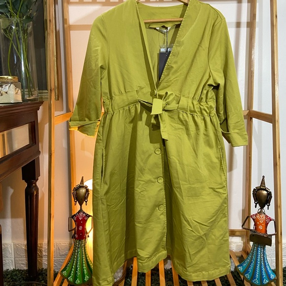 Tokyo Talkies Dress. Size - M - Picture 3 of 10